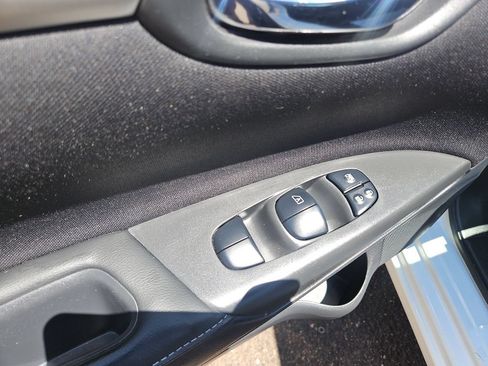 Used 2019 Nissan Sentra S FWD image 11