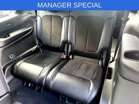 Used 2024 Jeep Grand Cherokee L Laredo AWD/4WD image 27