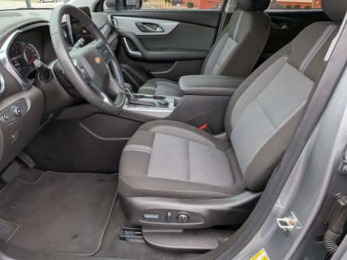 Used 2025 Chevrolet Blazer LT FWD image 14