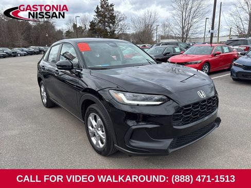 Used 2025 Honda HR-V LX image 1