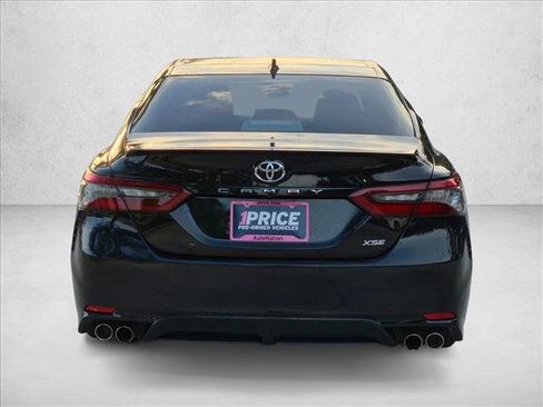 Used 2021 Toyota Camry XSE FWD image 6