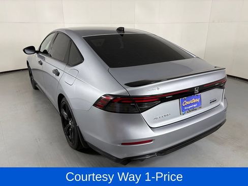 Used 2023 Honda Accord Sport image 8