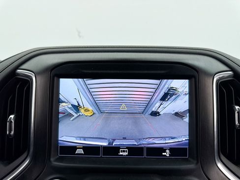 Used 2021 GMC Sierra 1500 AT4 w/ AT4 Premium Package image 10