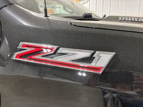 Used 2021 Chevrolet Silverado 1500 RST AWD/4WD image 9
