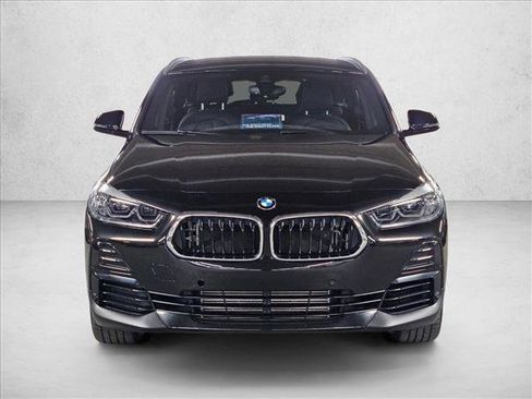 Used 2022 BMW X2 xDrive28i w/ Convenience Package AWD/4WD image 2