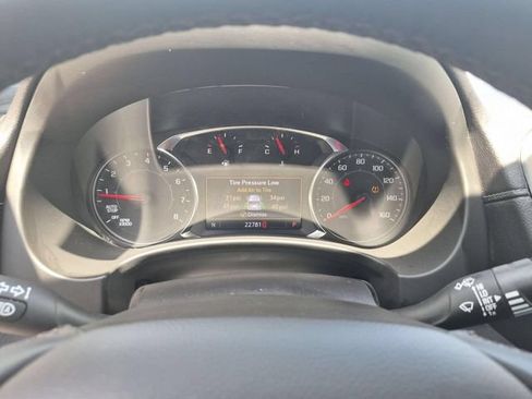 Used 2023 GMC Terrain SLT AWD/4WD image 17