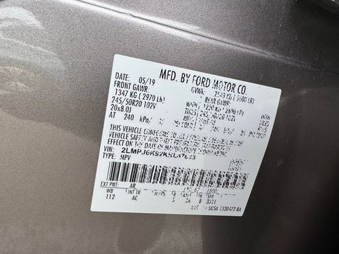 Used 2019 Lincoln Nautilus Select image 9