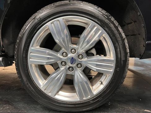 Used 2023 Ford Expedition Max Platinum AWD/4WD image 29