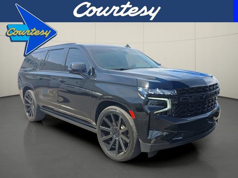 Used 2024 Chevrolet Suburban High Country AWD/4WD image 1