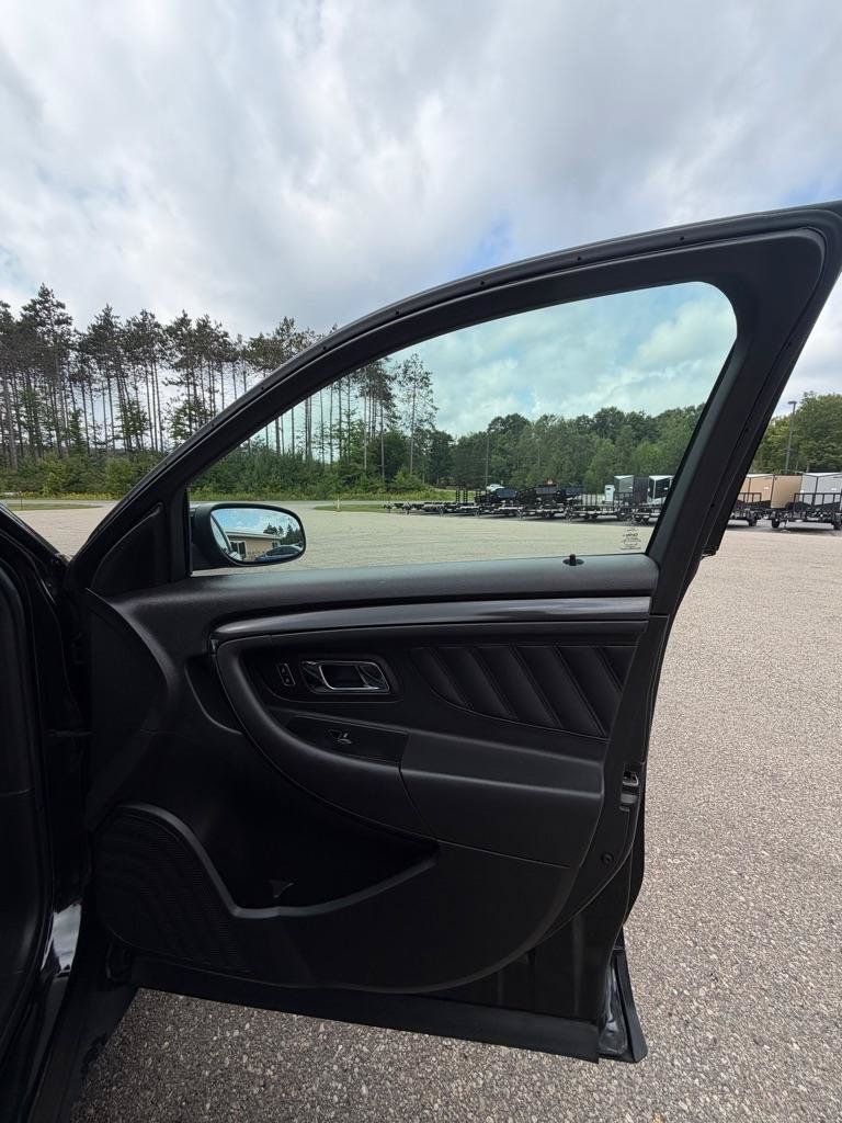 Used 2013 Ford Taurus SHO AWD/4WD image 17