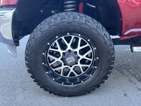 Used 2016 Ford F250 Lariat w/ Lariat Ultimate Package image 12