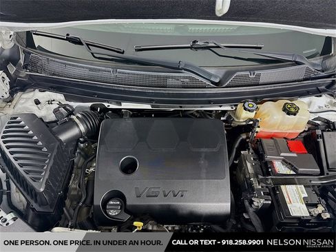 Used 2019 Chevrolet Traverse RS w/ LPO, Cargo Package image 32