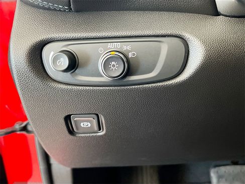 Used 2022 Chevrolet Blazer LT image 10