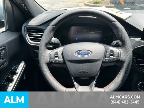 Certified 2025 Ford Escape ST-Line Select AWD/4WD image 28