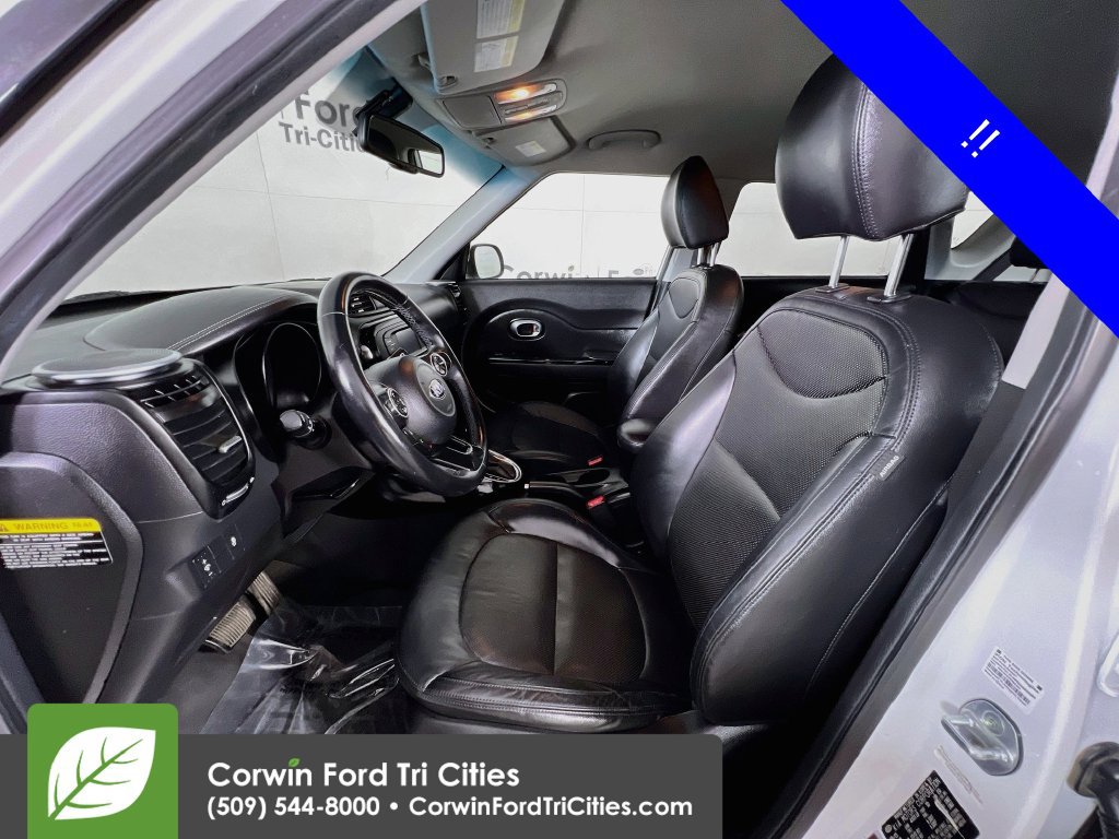 Used 2016 Kia Soul ! FWD image 22