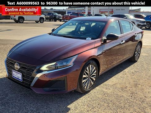 Used 2024 Nissan Altima 2.5 SV image 1