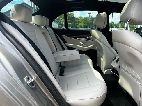 Used 2023 Mercedes-Benz E 450 4MATIC Sedan image 25