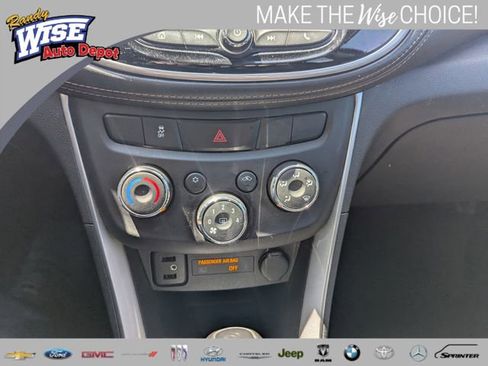 Used 2022 Chevrolet Trax LS w/ Tint and Cruise Package FWD image 15