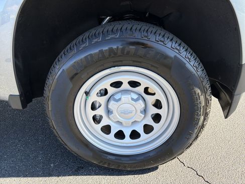 Used 2025 Chevrolet Colorado W/T image 12