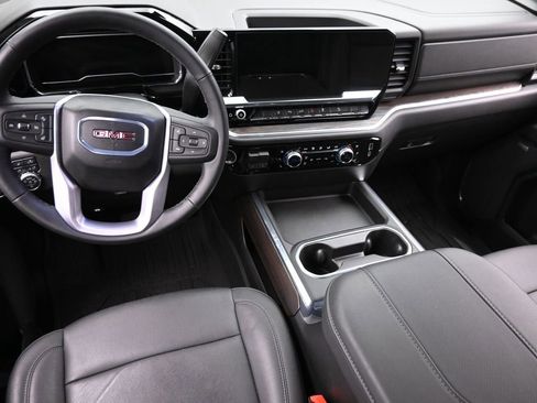 Used 2024 GMC Sierra 2500 SLT image 14