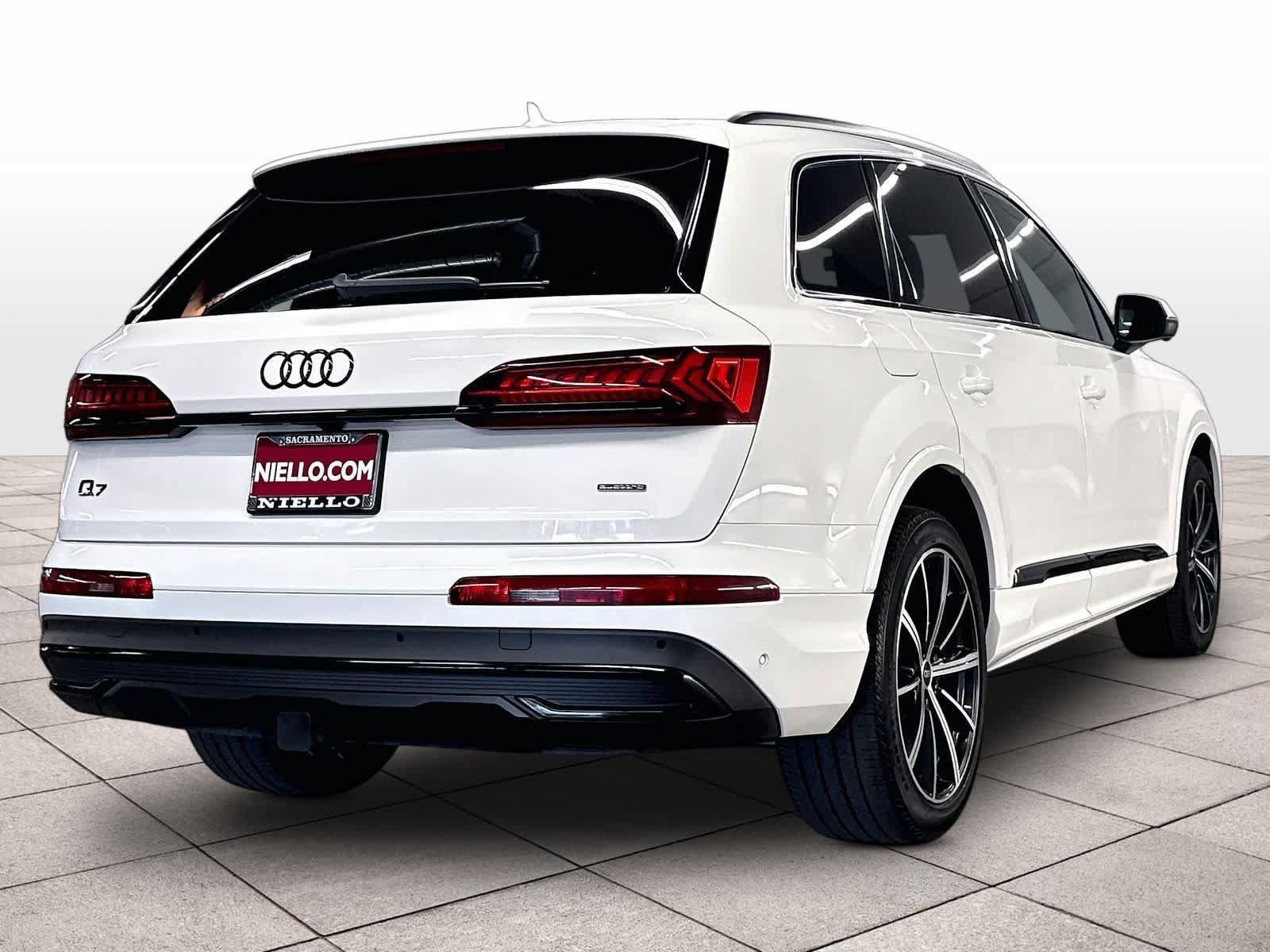 Used 2023 Audi Q7 3.0T Premium Plus w/ Premium Plus Package AWD/4WD image 14