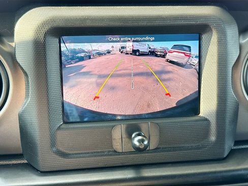 Used 2022 Jeep Wrangler Unlimited Sport image 15