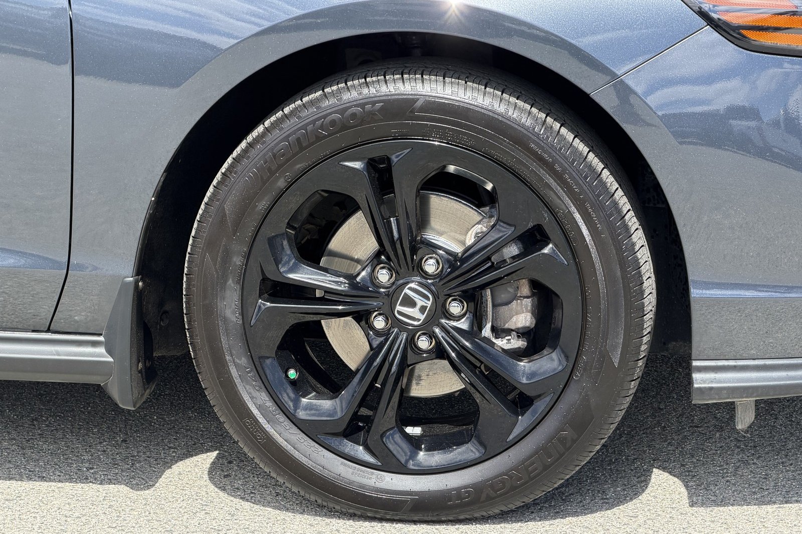 Used 2025 Honda Accord SE image 30