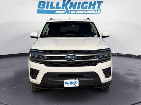Used 2024 Ford Expedition Max XLT image 8