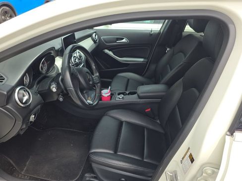 Used 2016 Mercedes-Benz GLA 250 4MATIC image 8