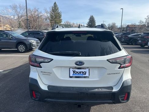 Used 2020 Subaru Outback Premium image 15