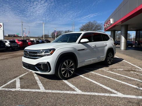 Used 2022 Volkswagen Atlas SEL Premium image 32
