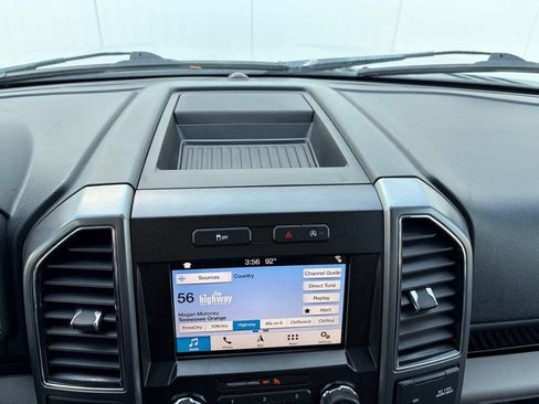 Used 2019 Ford F150 XLT w/ Equipment Group 302A Luxury AWD/4WD image 37