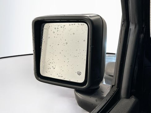 Used 2025 Jeep Wrangler Unlimited Sahara AWD/4WD image 16