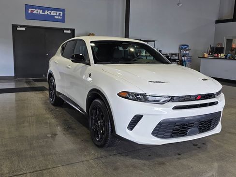 Used 2024 Dodge Hornet R/T w/ R/T Blacktop Package AWD/4WD image 3