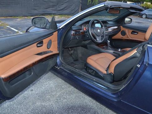 Used 2013 BMW 328i Convertible image 33