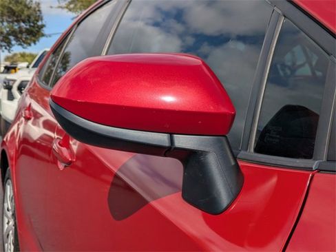 Used 2020 Toyota Corolla LE image 12