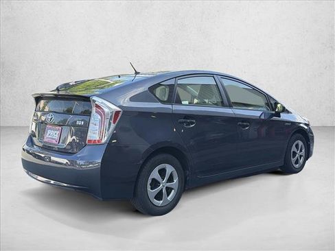 Used 2015 Toyota Prius Two FWD image 5