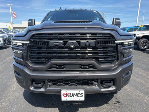 Used 2025 RAM 2500 Limited image 9