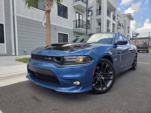 Used 2019 Dodge Charger R/T RWD image 1