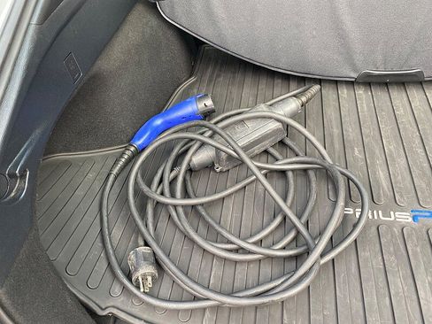 Used 2022 Toyota Prius Prime Limited image 61