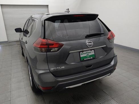 Used 2020 Nissan Rogue S FWD image 6