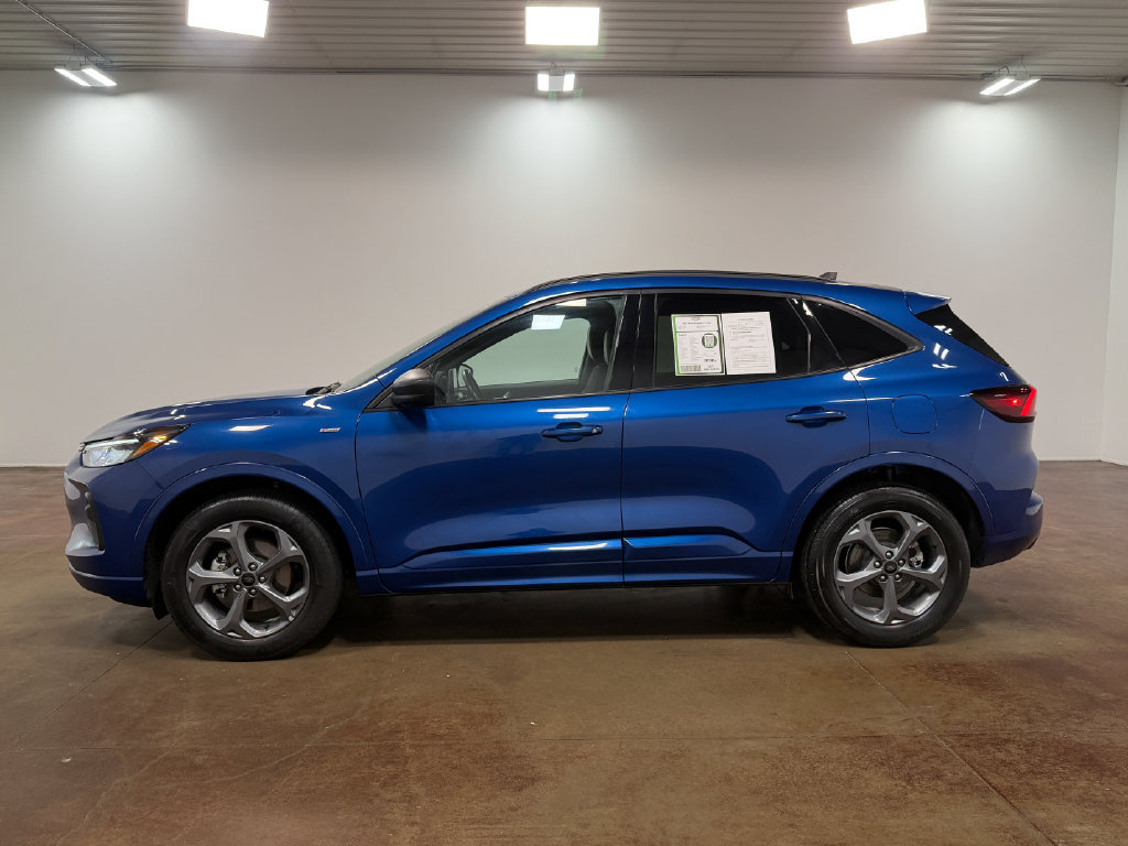 Used 2023 Ford Escape ST-Line AWD/4WD image 6