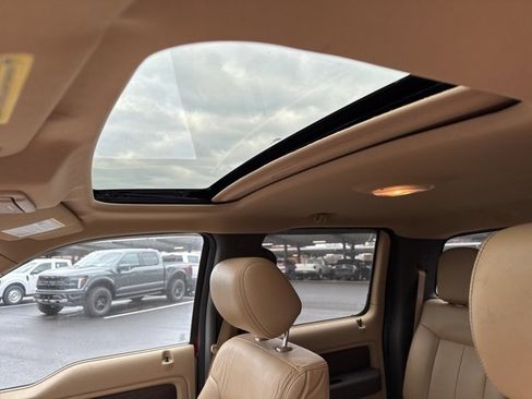 Used 2014 Ford F150 Lariat w/ Equipment Group 502A Luxury image 10