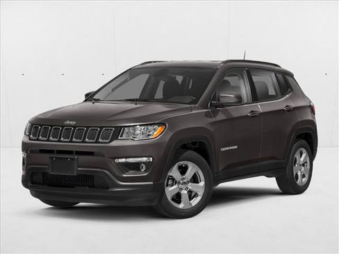 Used 2018 Jeep Compass Latitude w/ Popular Equipment Group FWD image 1