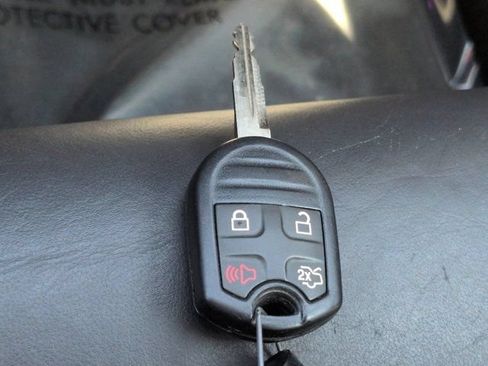 Used 2012 Ford Mustang GT Premium w/ Comfort Pkg RWD image 25