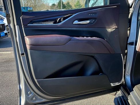 Used 2021 Cadillac Escalade Sport Platinum w/ Heavy-Duty Trailer Package AWD/4WD image 9