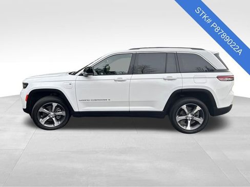 Used 2023 Jeep Grand Cherokee 4xe w/ Luxury Tech Group II image 4