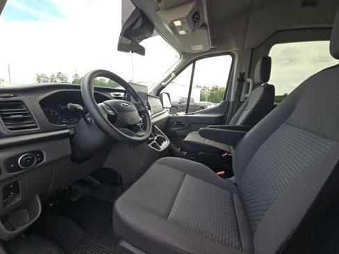 Used 2025 Ford Transit 350 XLT RWD image 22