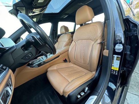 Used 2018 BMW 750i xDrive image 6