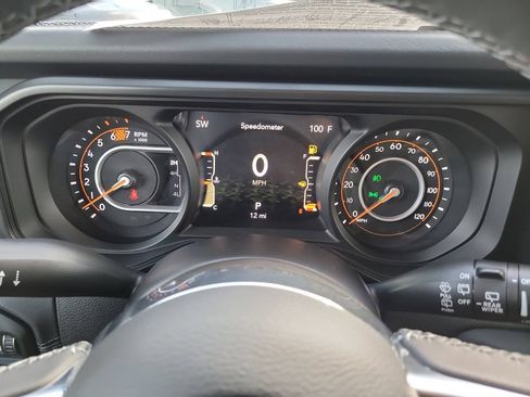 New 2026 Jeep Wrangler Unlimited Sahara w/ Safety Group AWD/4WD image 34